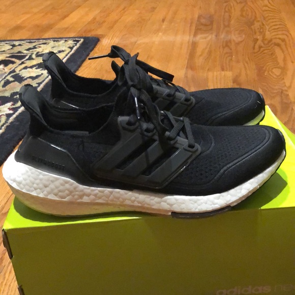 Adidas Ultraboost primeblue worn twice - Picture 4 of 5